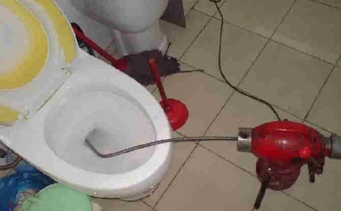 镇沅马桶通下水